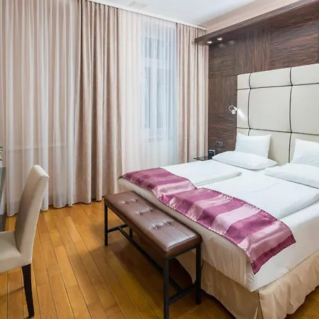 Best Western Plus Hotel Arcadia