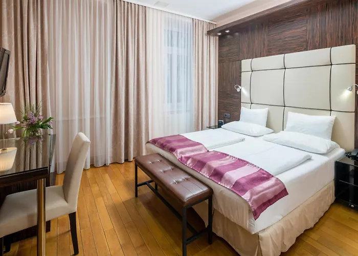 Hotel Western Arcadia