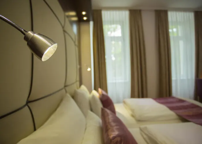 Western Arcadia Hotel 4*